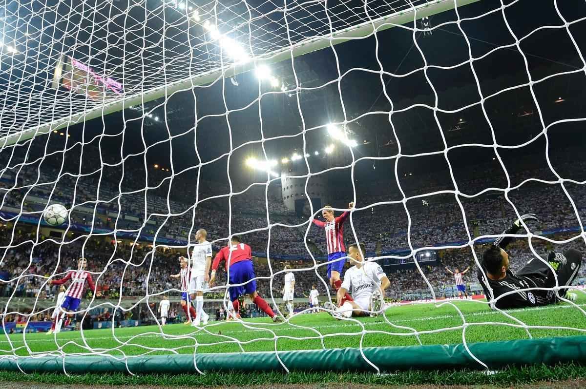 Yannick Ferreira Carrasco marcou o gol de empate do Atltico aos 33 da etapa final