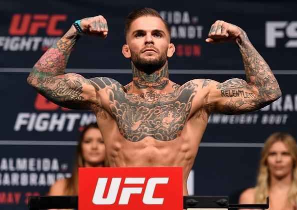 Pesagem oficial do UFC Fight Night 88 - Cody Garbrandt na balana