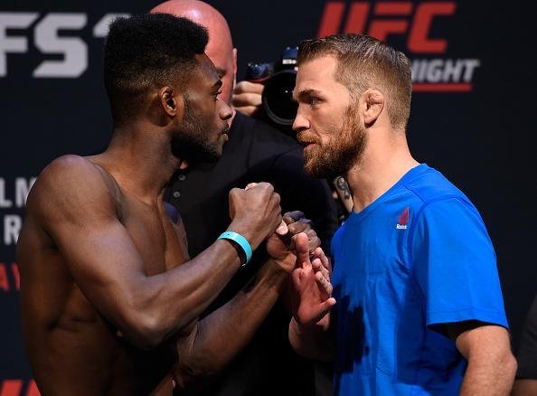 Pesagem oficial do UFC Fight Night 88 - Aljamain Sterling (61,4kg) x Bryan Caraway (61,4kg)