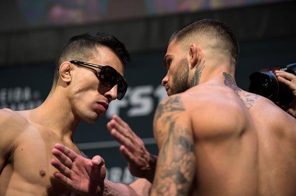 Pesagem oficial do UFC Fight Night 88 - Thomas Almeida (61,6kg) x Cody Garbrandt (61,4kg) 