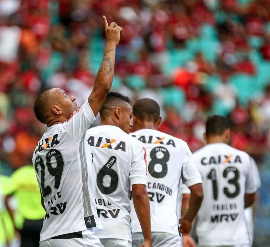 Imagens do jogo entre Vitria e Atltico, na Fonte Nova, pela 4 rodada do Campeonato Brasileiro