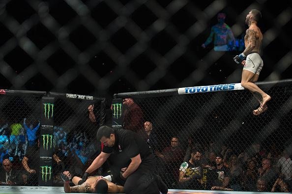 Na luta principal do evento, Thomas Almeida foi nocauteado por Cody Garbrandt no primeiro round e perddeu invencibilidade na carreira