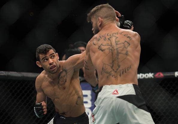 Ex-campeo dos galos, Renan Baro teve estreia frustrante no peso pena: derrota por deciso unnime para Jeremy Stephens