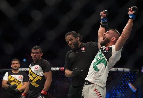 Ex-campeo dos galos, Renan Baro teve estreia frustrante no peso pena: derrota por deciso unnime para Jeremy Stephens