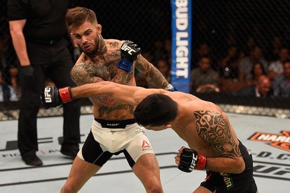 Na luta principal do UFC Fight Night 88, em Las Vegas,  Thomas Almeida foi nocauteado por Cody Garbrandt no primeiro round e perddeu invencibilidade na carreira