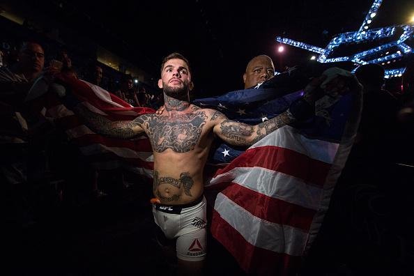 Na luta principal do UFC Fight Night 88, em Las Vegas,  Thomas Almeida foi nocauteado por Cody Garbrandt no primeiro round e perddeu invencibilidade na carreira