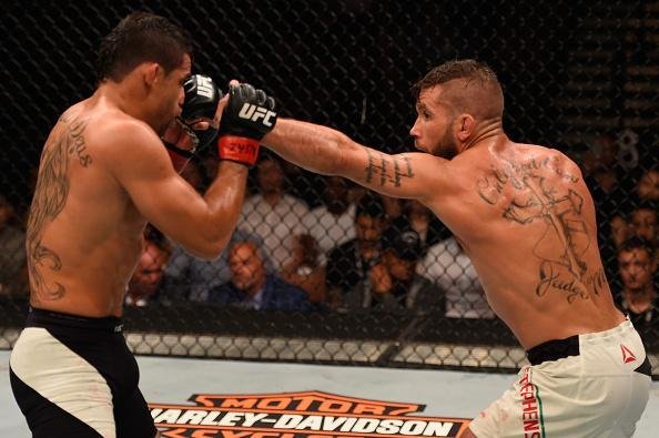 Ex-campeo dos galos, Renan Baro teve estreia frustrante no peso pena: derrota por deciso unnime para Jeremy Stephens