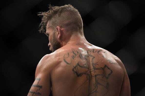 Ex-campeo dos galos, Renan Baro teve estreia frustrante no peso pena: derrota por deciso unnime para Jeremy Stephens