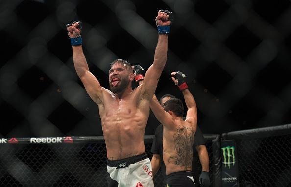 Ex-campeo dos galos, Renan Baro teve estreia frustrante no peso pena: derrota por deciso unnime para Jeremy Stephens