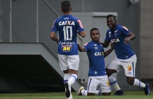 Imagens do jogo entre Botafogo e Cruzeiro no Man Garrincha