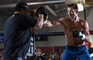 Treino aberto do UFC 199 em Torrance, Califrnia - Luke Rockhold afia a trocao