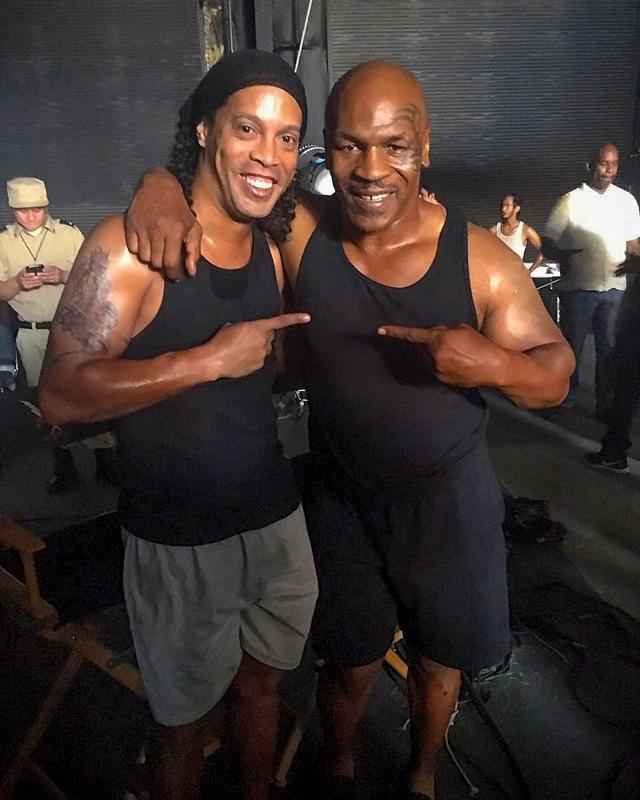 Ronaldinho Gacho est em Las Vegas gravando filme de Van Damme