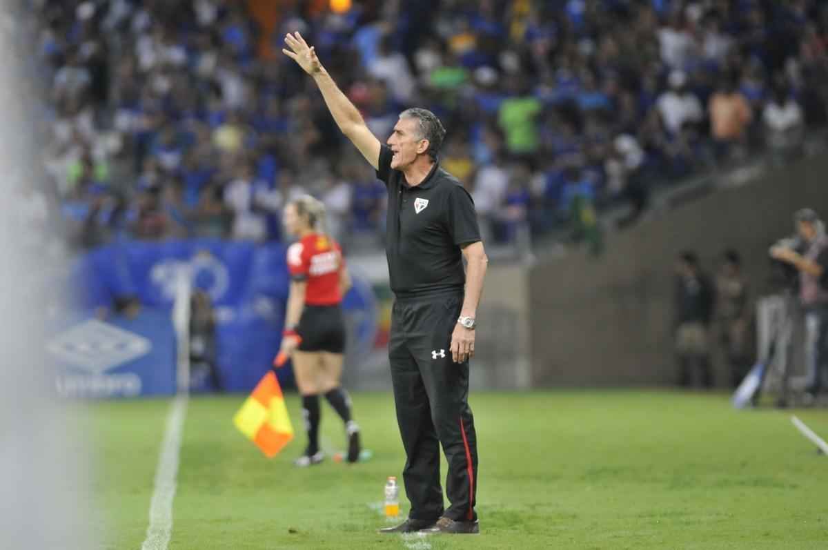 Imagens do jogo entre Cruzeiro e So Paulo, no Mineiro, pela sexta rodada do Campeonato Brasileiro