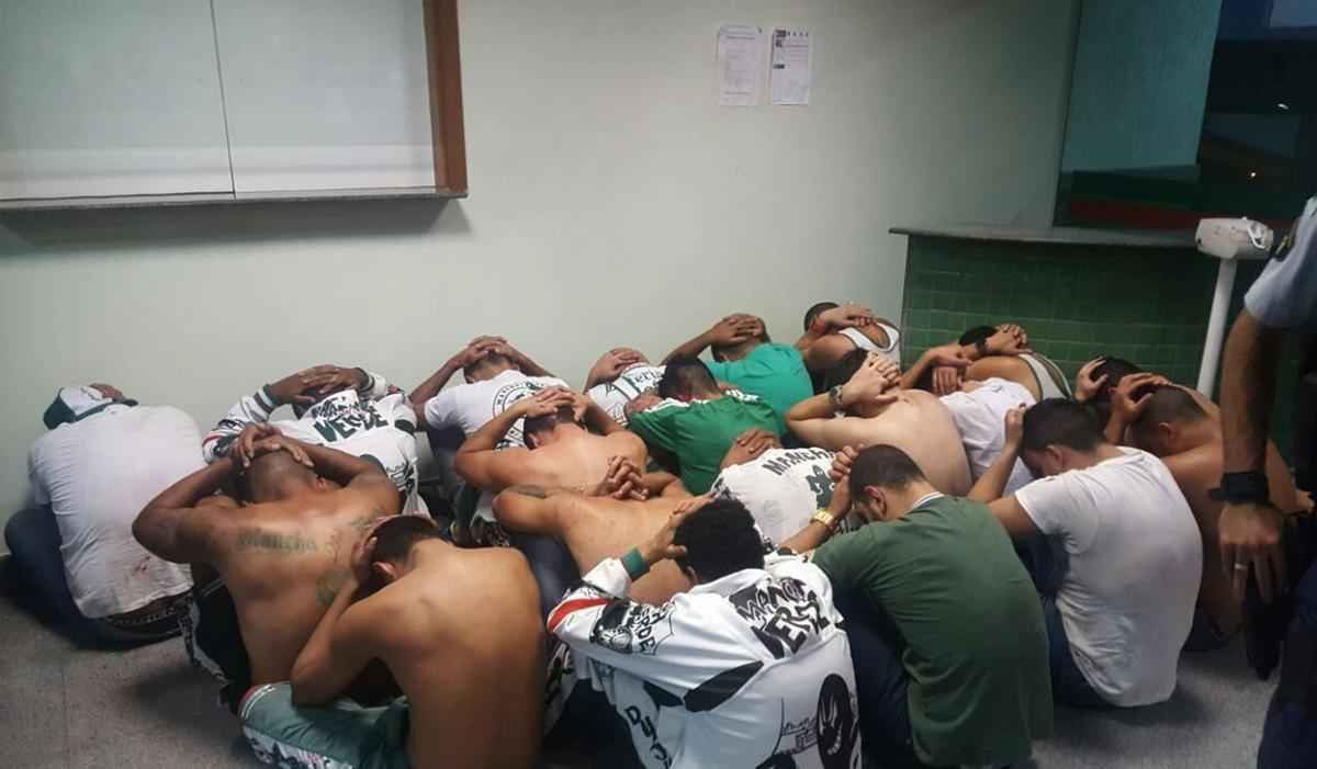30 palmeirenses foram presos pela polcia