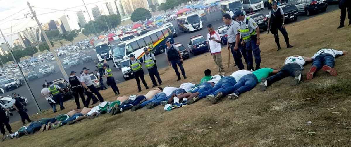 Palmeirenses detidos prximo ao estdio