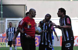 Imagens do primeiro tempo do clssico entre Atltico e Cruzeiro no Independncia pelo Brasileiro