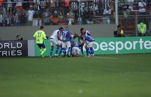 Depois de grande jogada de Arrascaeta, Riascos marcou o gol da virada do Cruzeiro: 2 a 1