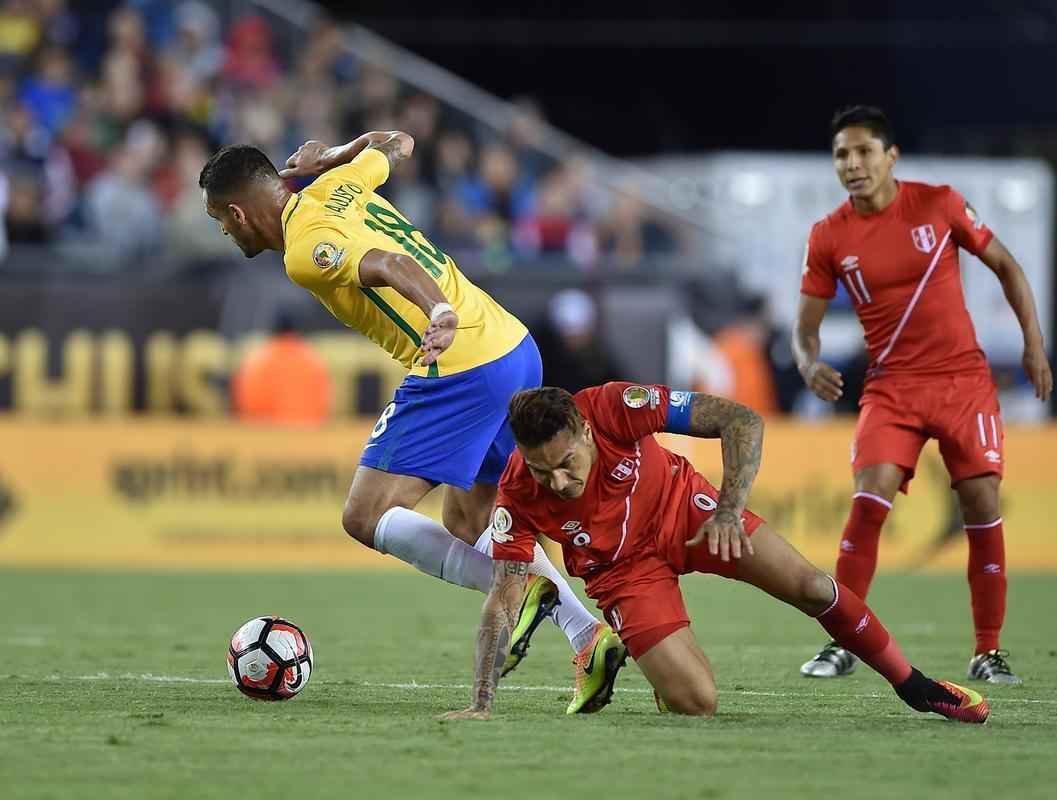 Imagens do duelo entre Brasil e Peru, em Foxborough (EUA), pela Copa Amrica