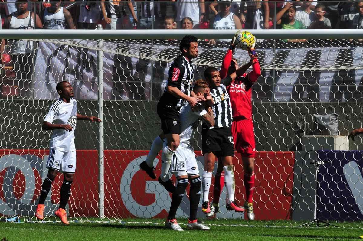 Confronto entre Atltico e Ponte Preta no Horto comeou s 11 horas deste domingo