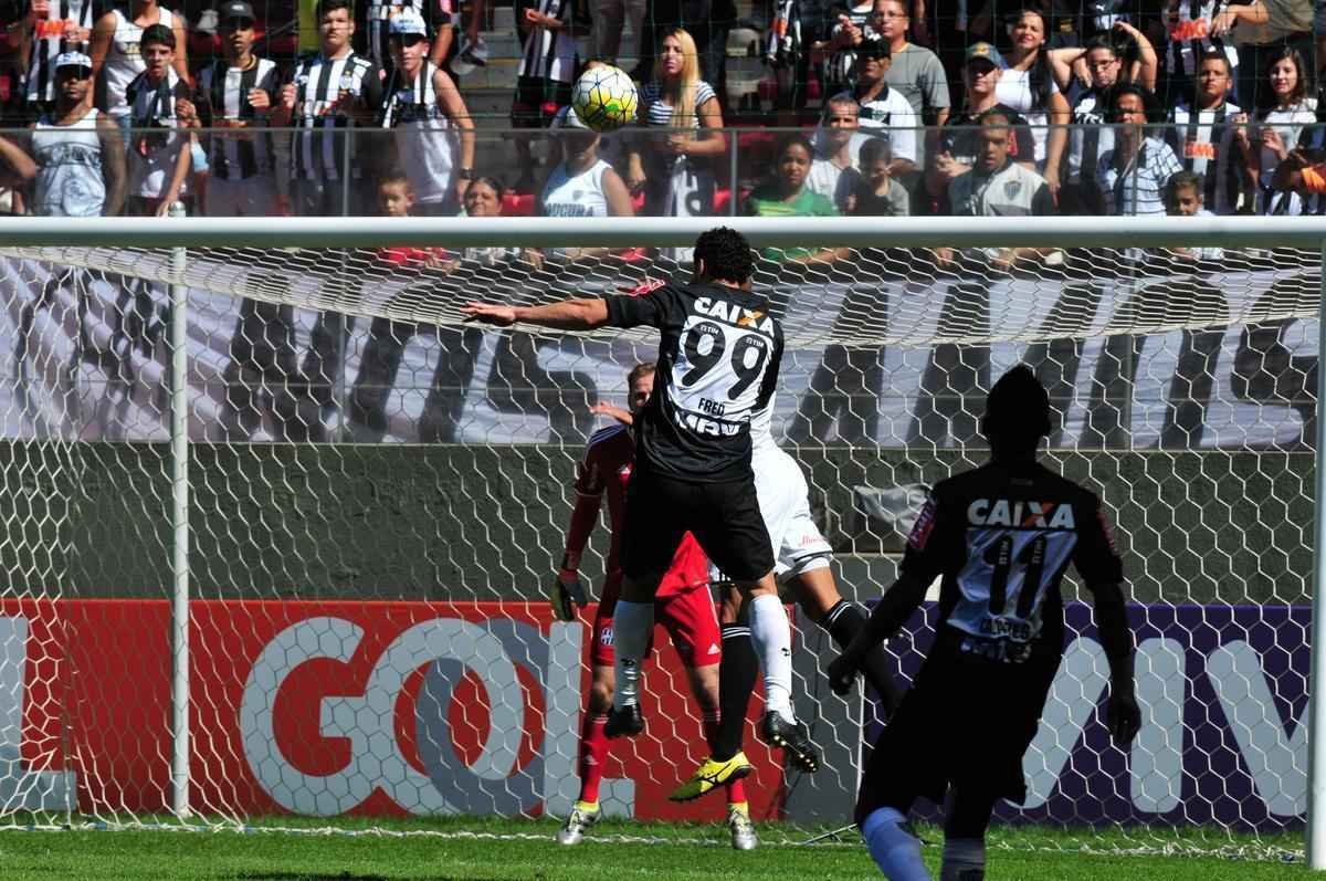 Confronto entre Atltico e Ponte Preta no Horto comeou s 11 horas deste domingo