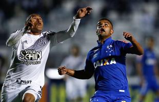 Com gols de Arrascaeta (2), Henrique e Alisson, Cruzeiro goleou a Ponte Preta e deixou o Z4 da Srie A