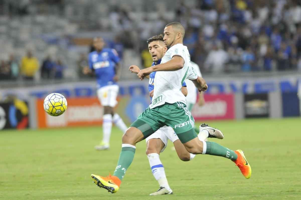 Fotos de Cruzeiro e Palmeiras no Mineiro