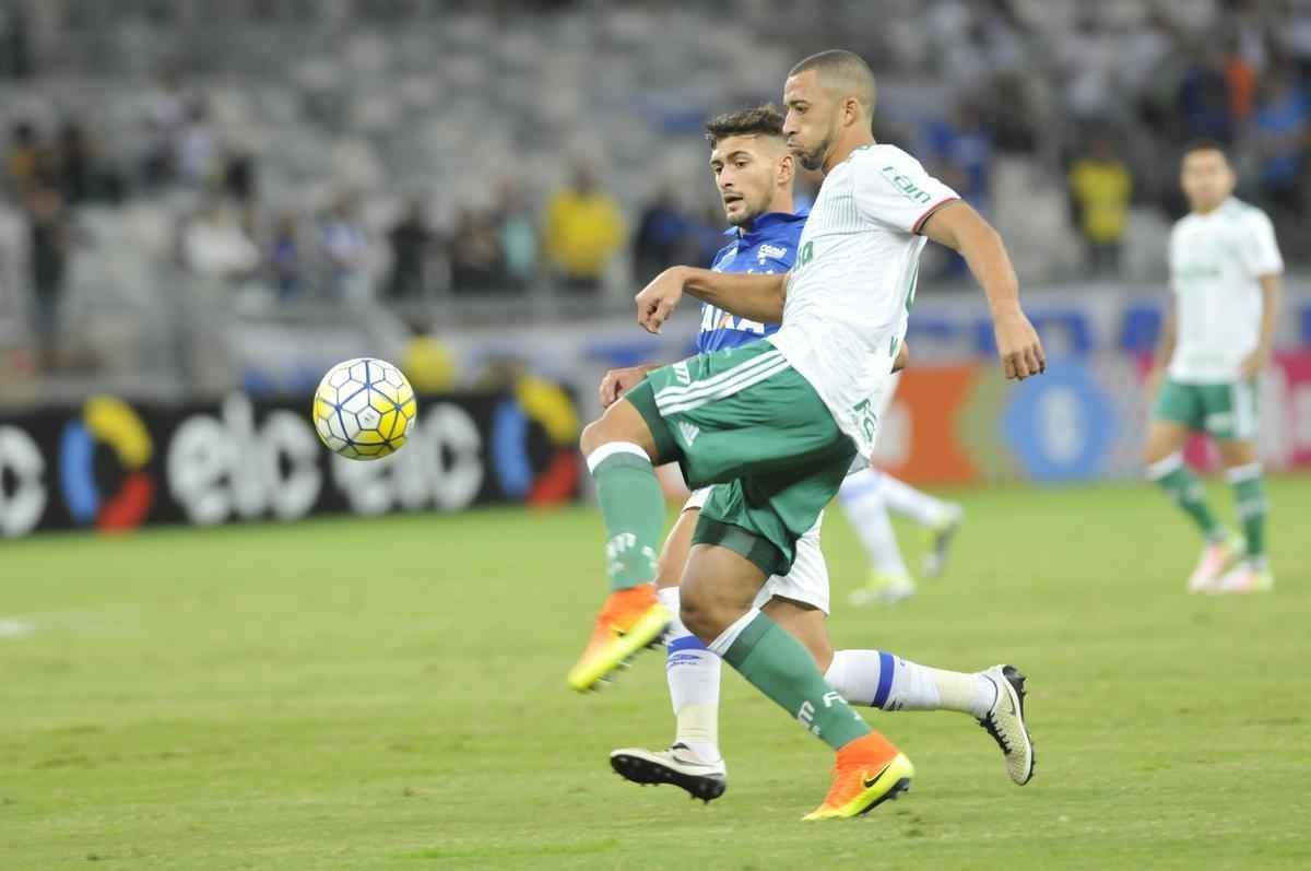 Fotos de Cruzeiro e Palmeiras no Mineiro