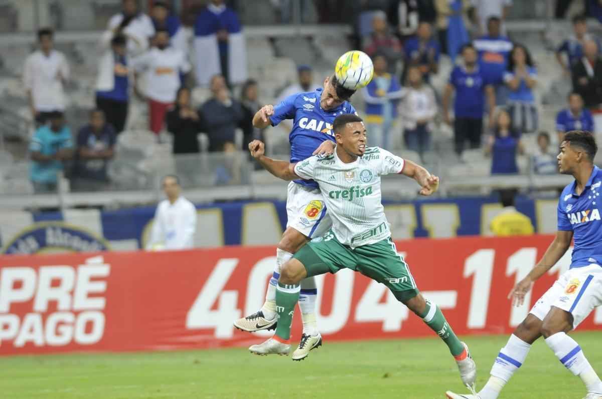 Fotos de Cruzeiro e Palmeiras no Mineiro