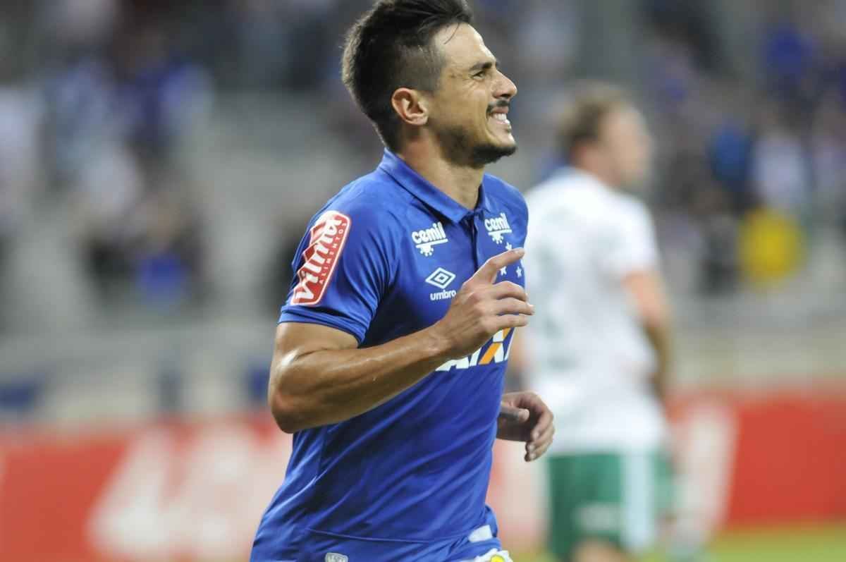 Fotos de Cruzeiro e Palmeiras no Mineiro