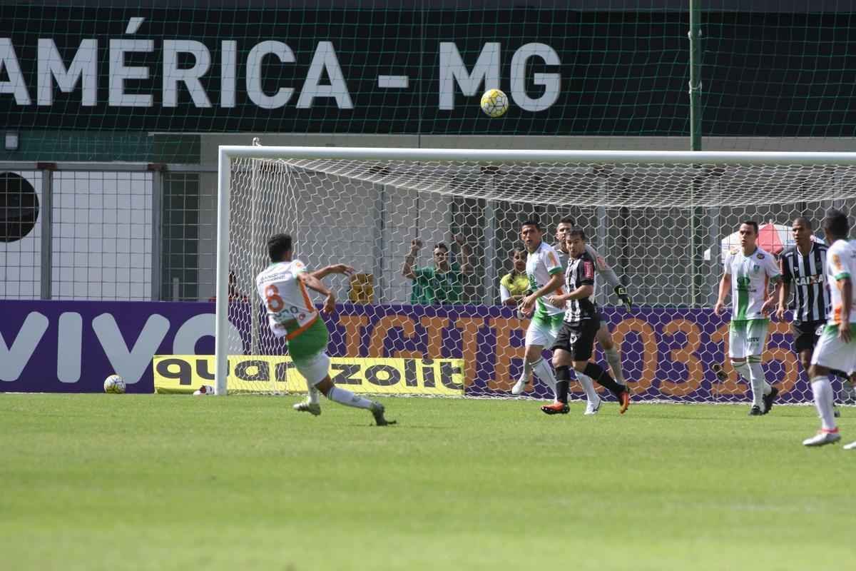 Confira imagens do clssico entre Amrica x Atltico, no Independncia