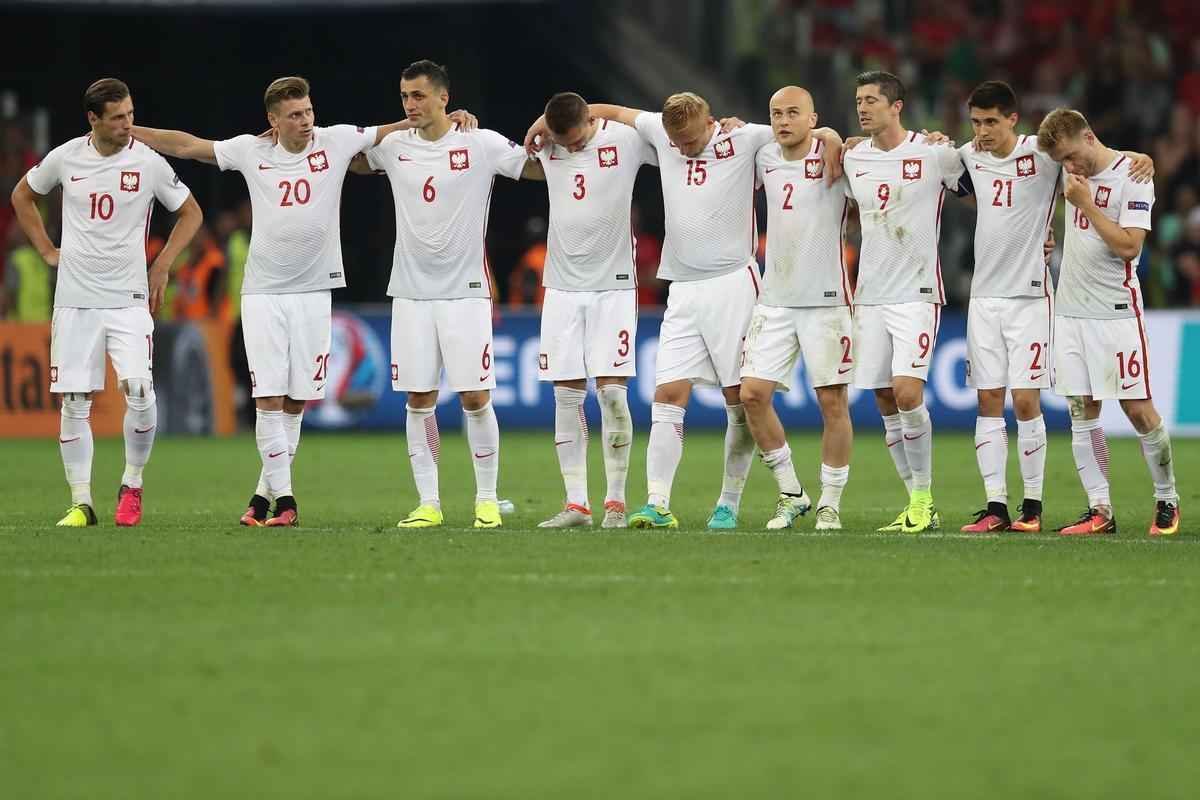 Jogadores de Portugal foram ao delrio com vaga na semifinal da Euro; na Polnia, decepo