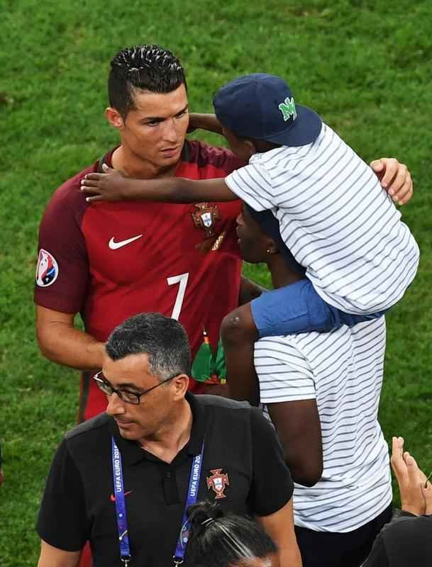 Jogadores de Portugal foram ao delrio com vaga na semifinal da Euro; na Polnia, decepo