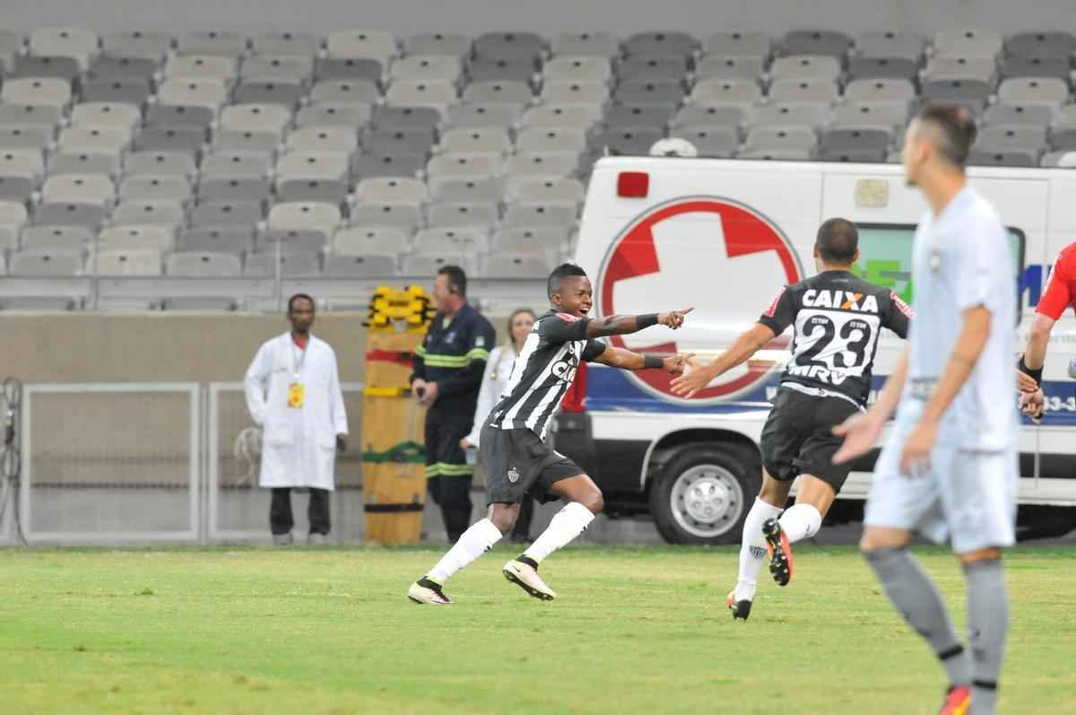 Alvinegros fazem duelo, no Mineiro, em partida vlida pela 12 rodada do Campeonato Brasileiro