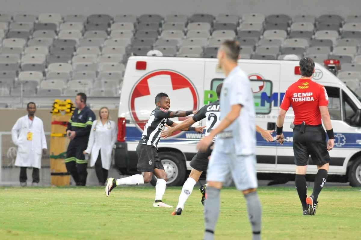 Alvinegros fazem duelo, no Mineiro, em partida vlida pela 12 rodada do Campeonato Brasileiro