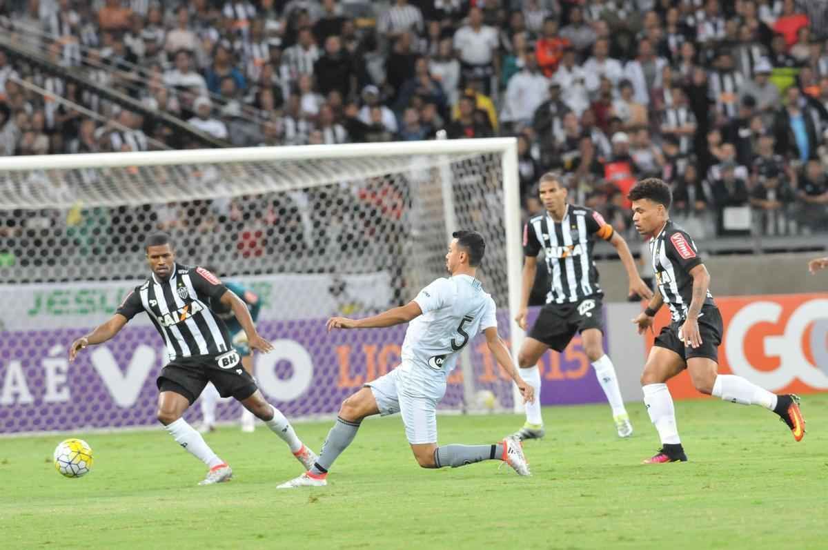 Alvinegros fazem duelo, no Mineiro, em partida vlida pela 12 rodada do Campeonato Brasileiro