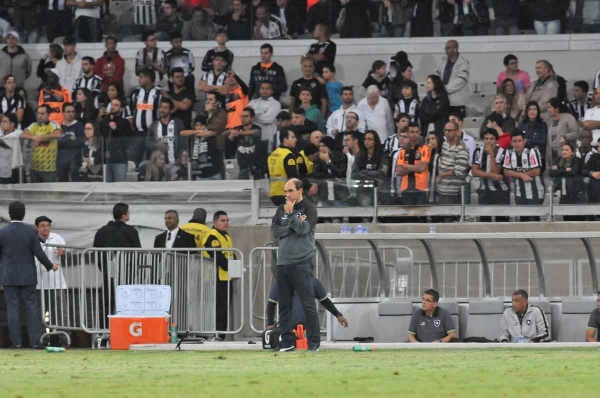 Alvinegros fazem duelo, no Mineiro, em partida vlida pela 12 rodada do Campeonato Brasileiro