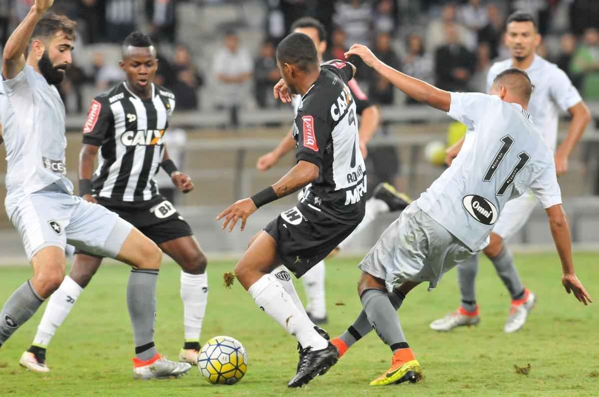 Alvinegros fazem duelo, no Mineiro, em partida vlida pela 12 rodada do Campeonato Brasileiro