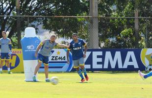 Fotos do treino do Cruzeiro nesta sexta-feira, na Toca da Raposa II