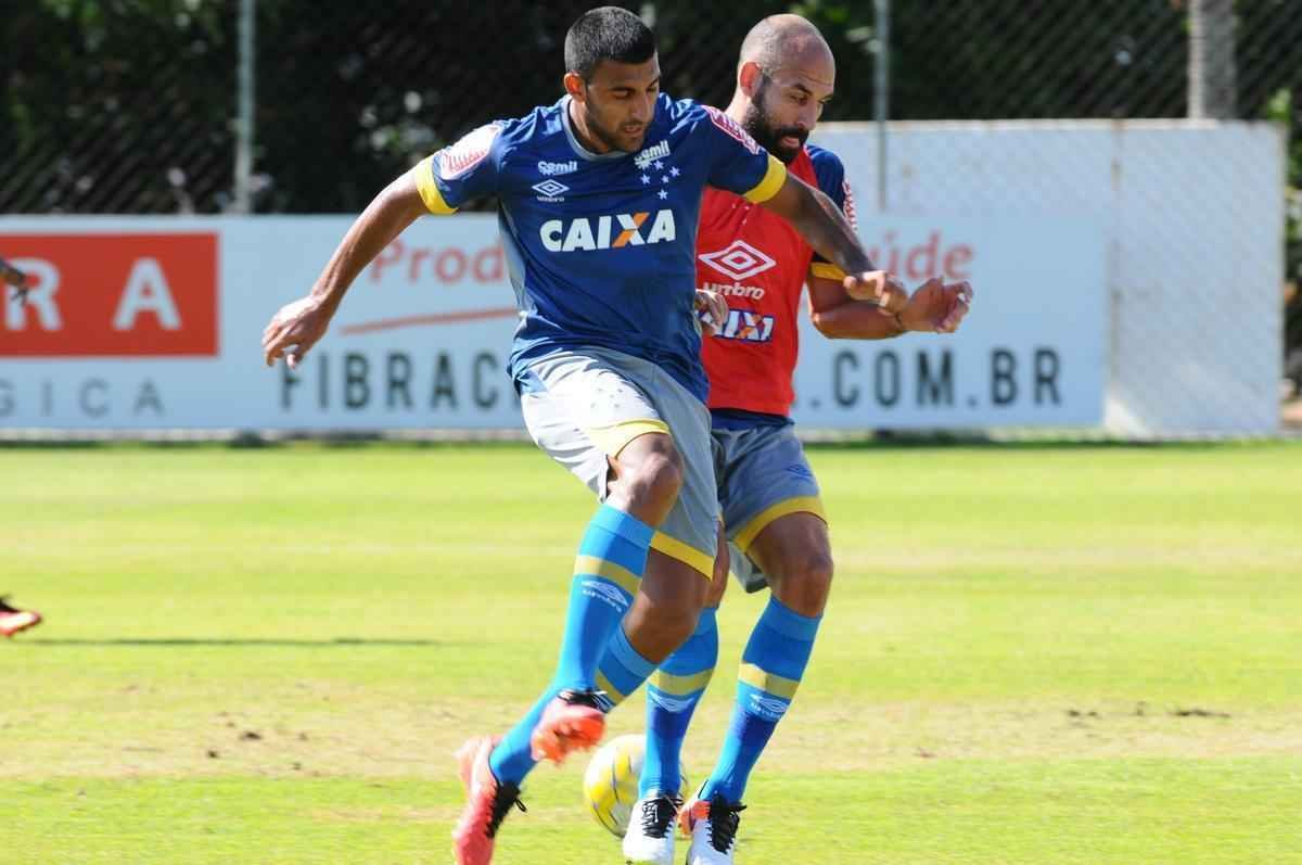Fotos do treino do Cruzeiro nesta sexta-feira, na Toca da Raposa II