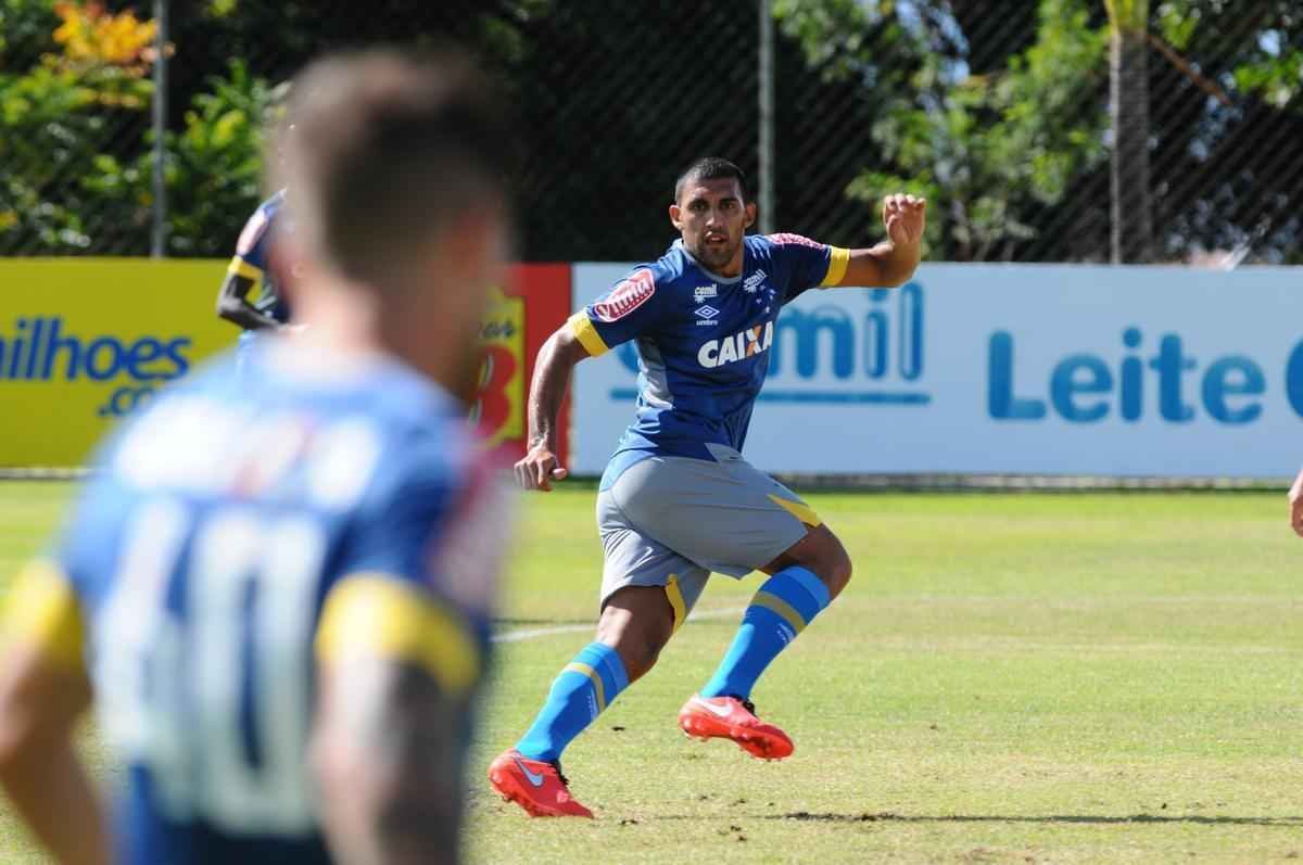 Fotos do treino do Cruzeiro nesta sexta-feira, na Toca da Raposa II