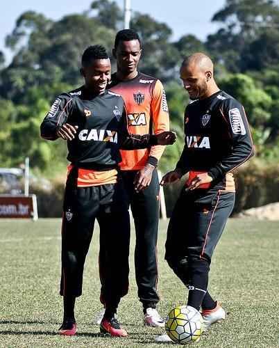 Galo encerrou preparao para partida contra o Figueirense, pelo Brasileiro
