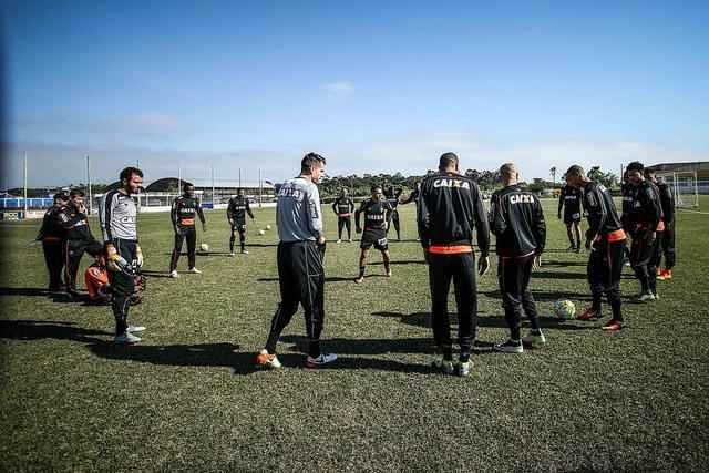 Galo encerrou preparao para partida contra o Figueirense, pelo Brasileiro
