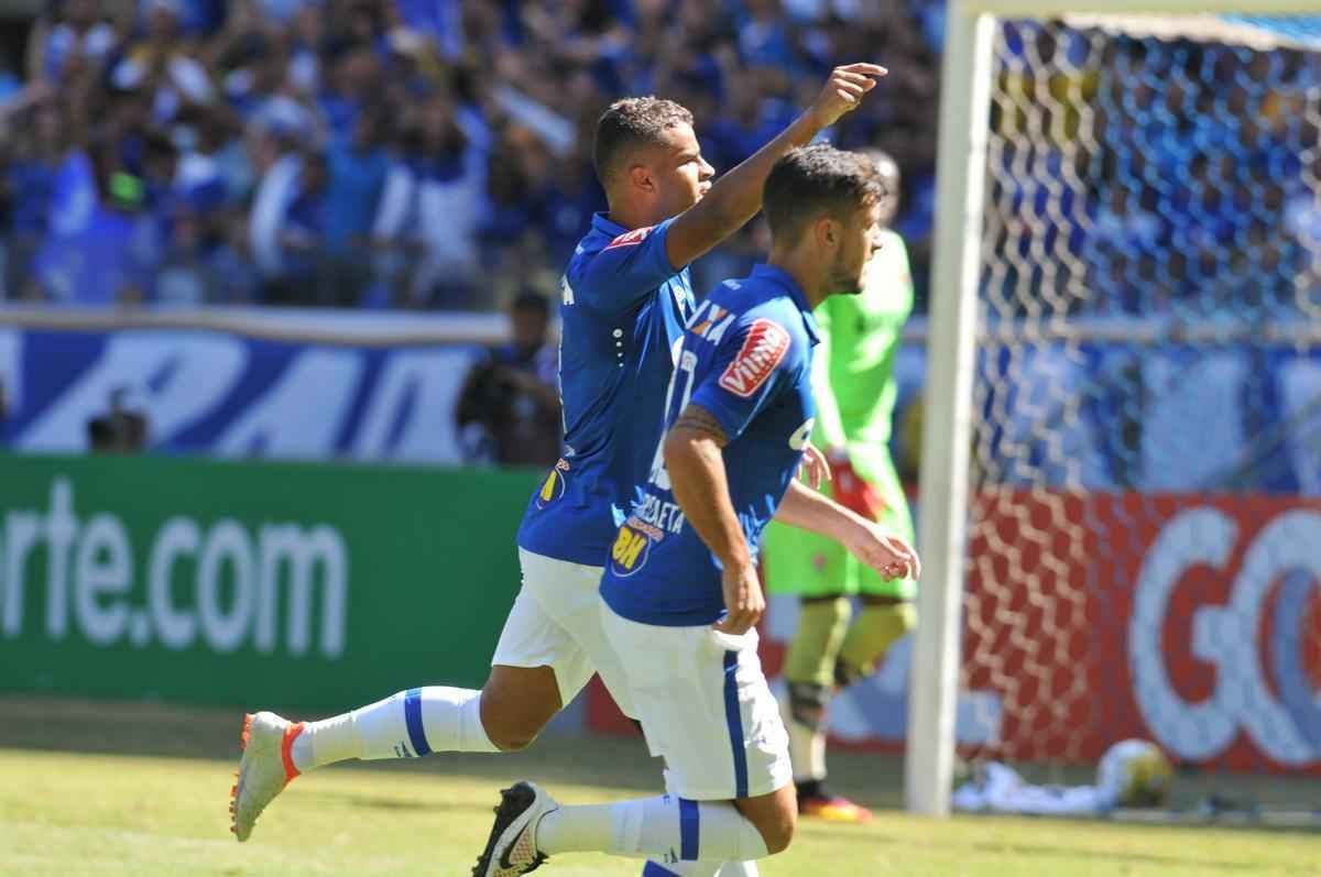 Alisson marcou o primeiro gol do Cruzeiro no Mineiro
