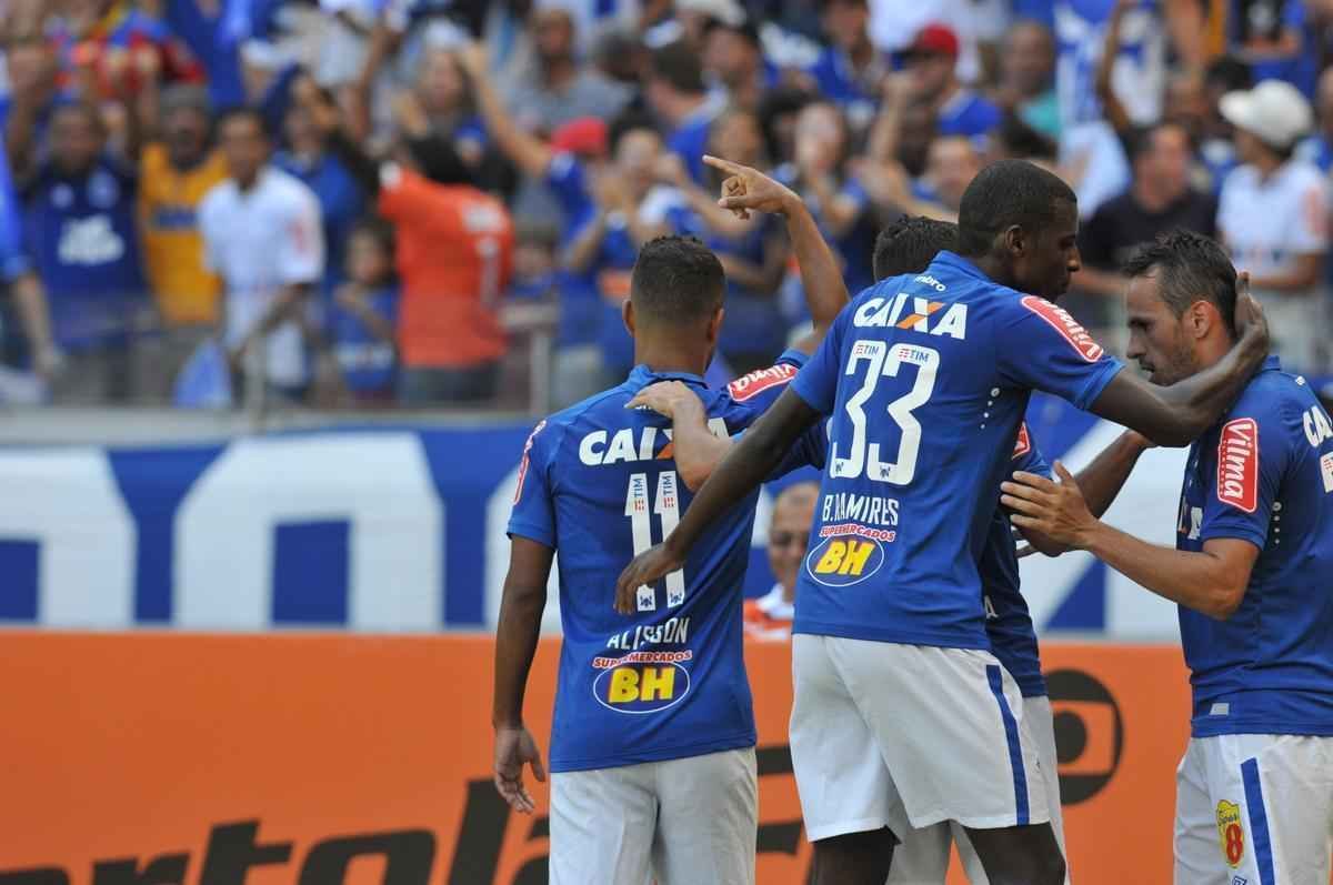 Alisson marcou o primeiro gol do Cruzeiro no Mineiro