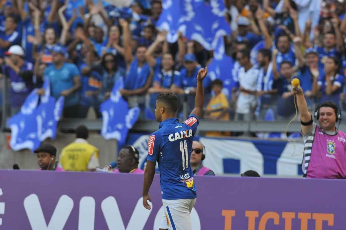 Alisson marcou o primeiro gol do Cruzeiro no Mineiro
