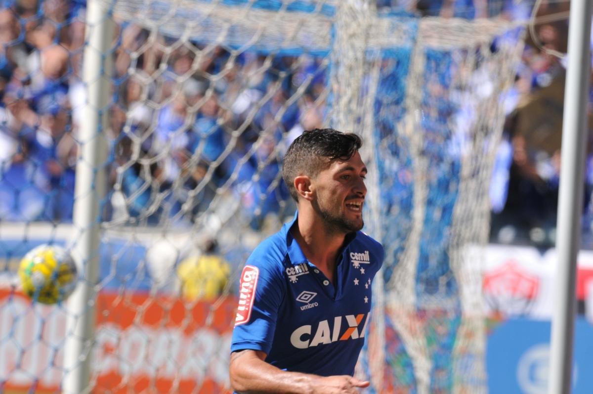 Arrascaeta chegou a ampliar o placar para o Cruzeiro