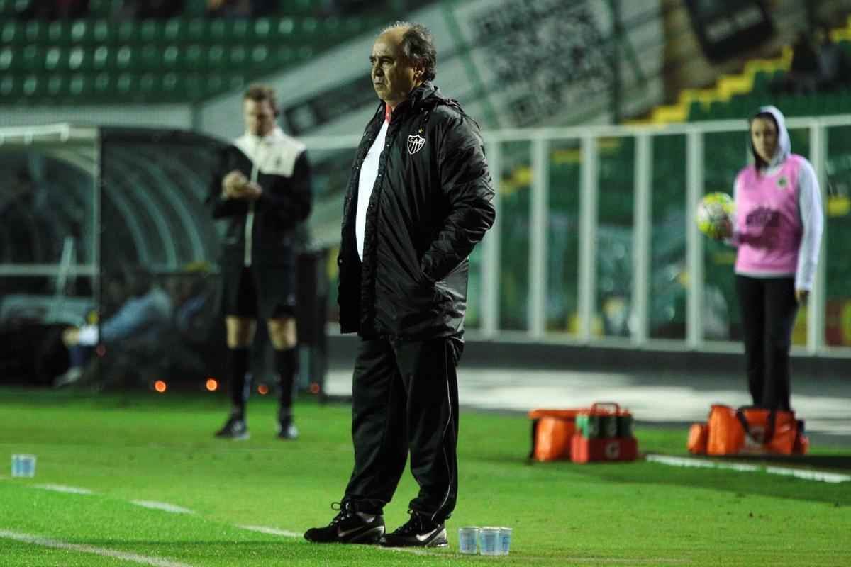 Em Florianpolis, equipes se enfrentam pela 13 rodada do Campeonato Brasileiro