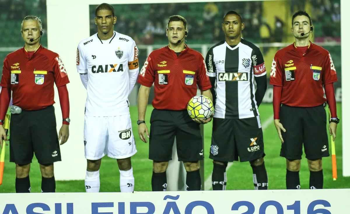 Em Florianpolis, Figueirense e Atltico empatam por 1 a 1