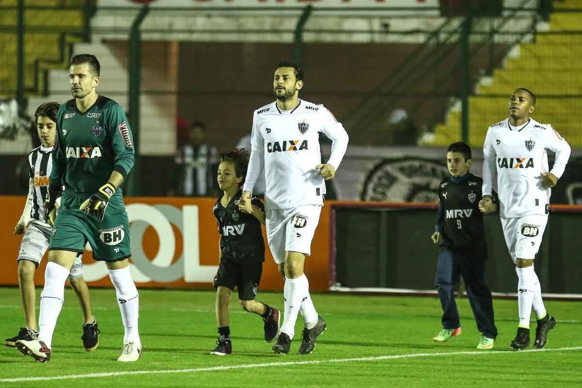 Em Florianpolis, Figueirense e Atltico empatam por 1 a 1