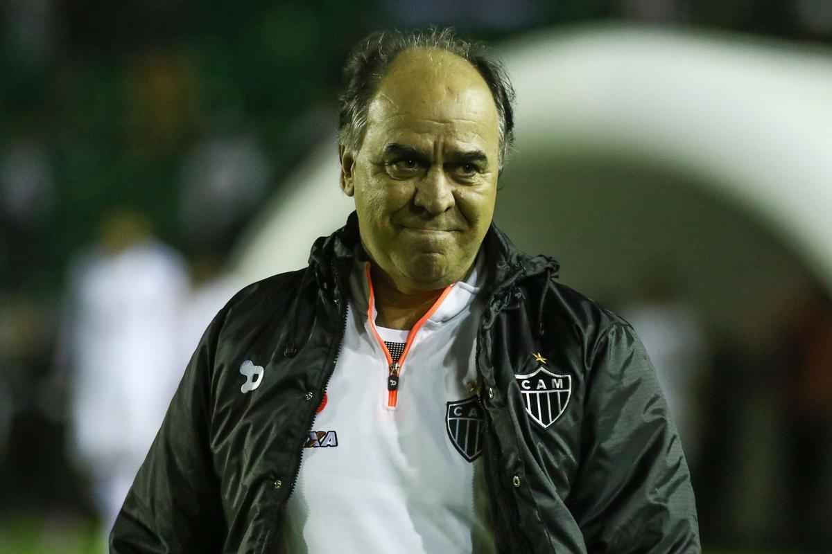 Em Florianpolis, Figueirense e Atltico empatam por 1 a 1